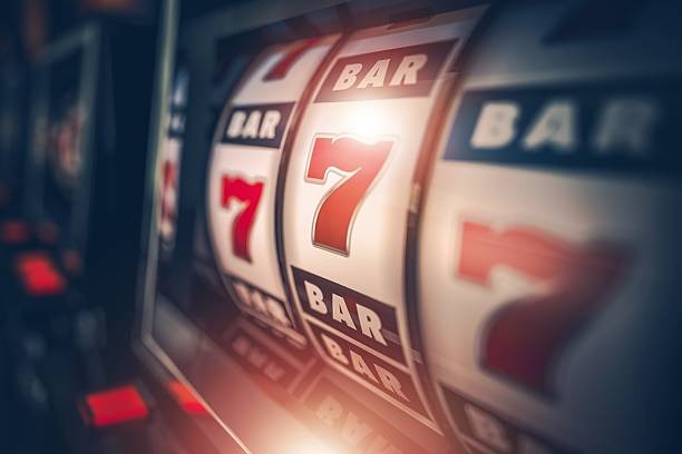 Dragon Tiger live dealer game interface on indrabet mobile